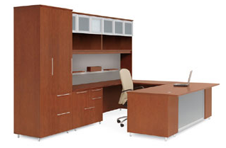 0118 - Casegoods, Desk with Credenza & Hutch, U-Shaped Desk