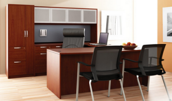 0119 - Casegoods, Executive Desk, Managment Desk, U-Shaped Desk, Laminate Desk, Veneer Desk